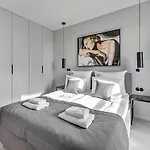 Nowa Motlawa Spa, Pool, Gym & Parking By Downtown 公寓式酒店 格但斯克