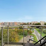 Aparthotel Nowa Motlawa Spa, Pool, Gym & Parking By Downtown