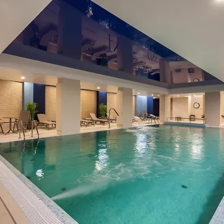 Nowa Motlawa Spa, Pool, Gym & Parking By Downtown Apartment