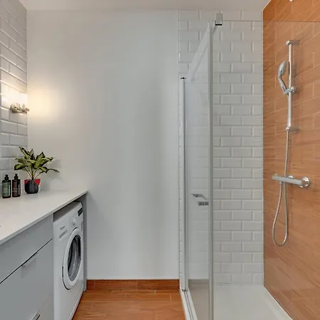 Apartment Nowa Motlawa Spa, Pool, Gym & Parking By Downtown *