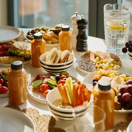 アパートホテル Nowa Motlawa Spa, Pool, Gym & Parking By Downtown グダニスク