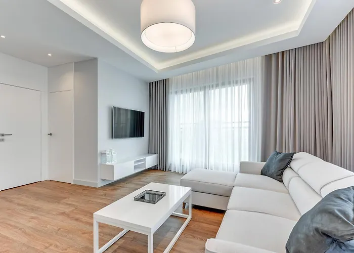 Lägenhetshotell Nowa Motlawa Spa, Pool, Gym & Parking By Downtown 4*